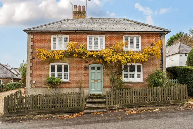 Church Cottage Church Street, Upton Grey, Basingstoke, RG25 2RA, photo 1