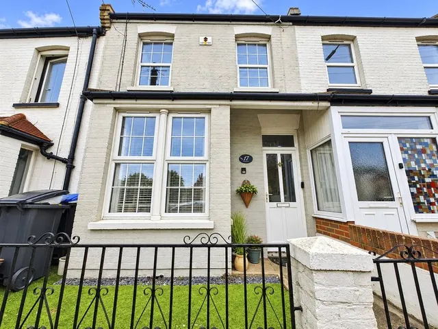College Road, Margate, CT9, photo 1