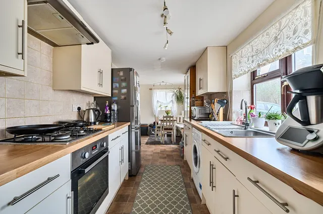 Market Place, Warminster, BA12, photo 2
