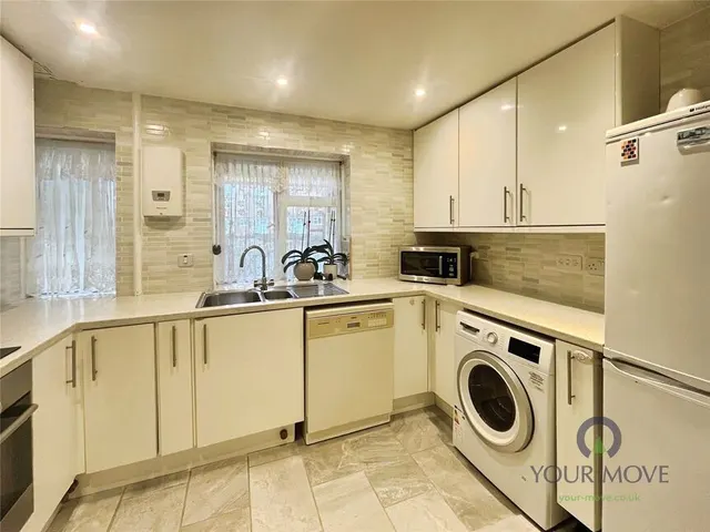 Photo 2 — Hollydene Beckenham Lane, Bromley, BR2