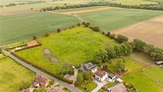 Brown Cow Road, Barlow, photo 1
