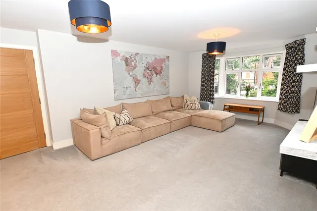 Photo 2 — Wake Green Road, Moseley, Birmingham, B13 9HQ