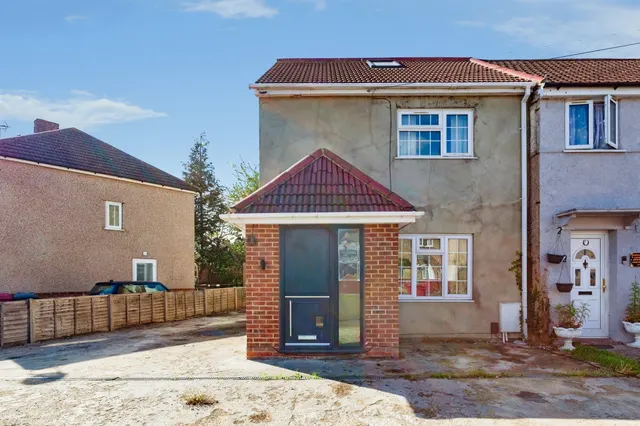 Waterbeach Road, Slough, SL1, photo 1