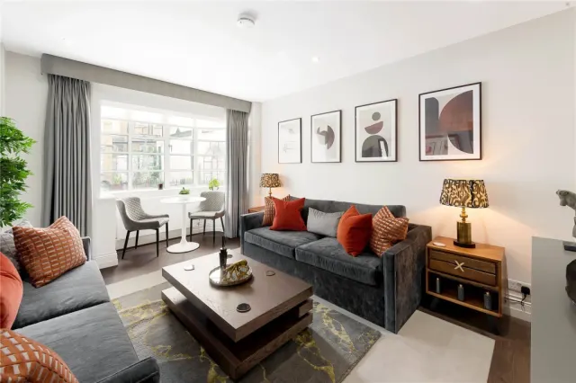 Vicarage Gate, Kensington, W8, photo 2