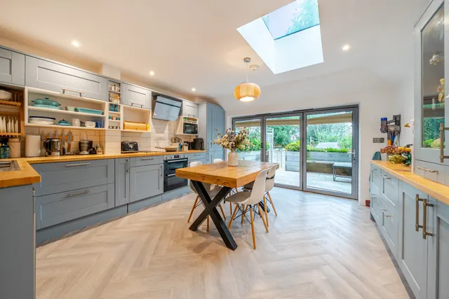 Valley Road, Streatham Hill, SW16, photo 1