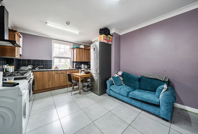 Photo 3 — Tynemouth Road, Mitcham, CR4 2BN
