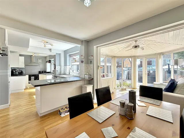 Waverton Avenue, Prenton, CH43, photo 2