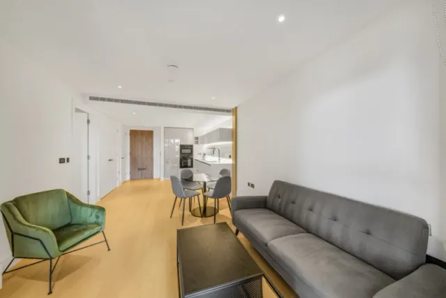 Cascade Way, White City, W12, photo 3