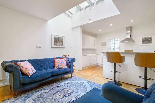Burton Street, London, WC1H 9BY, photo 1