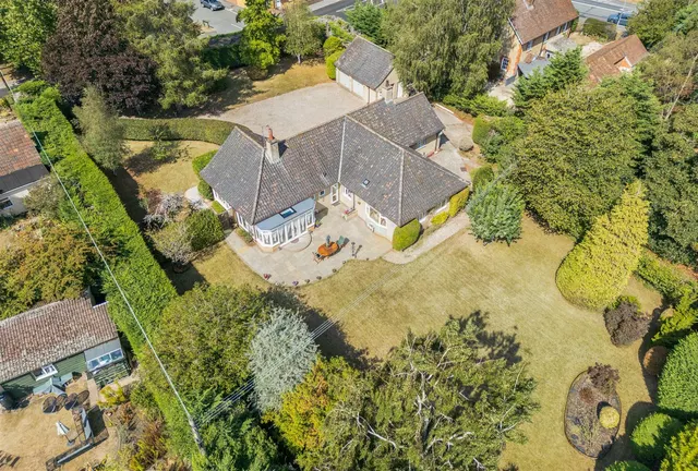 Studley Lane, Studley, SN11, photo 2