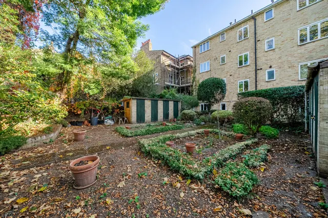 Grafton Square, Clapham, SW4, photo 2