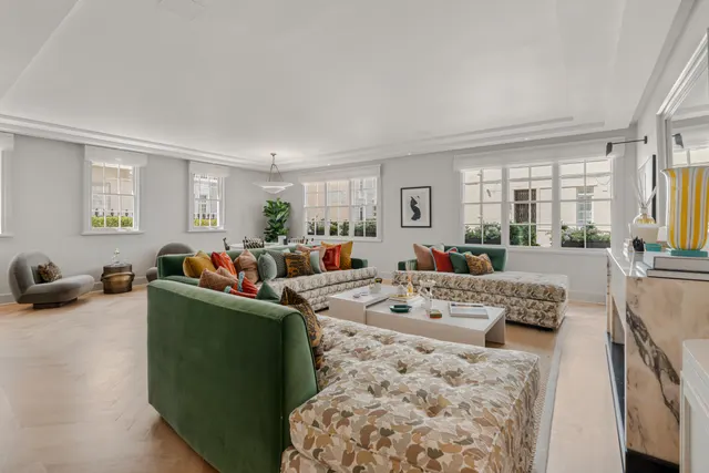 Photo 3 — Lyall Street, Belgravia, London