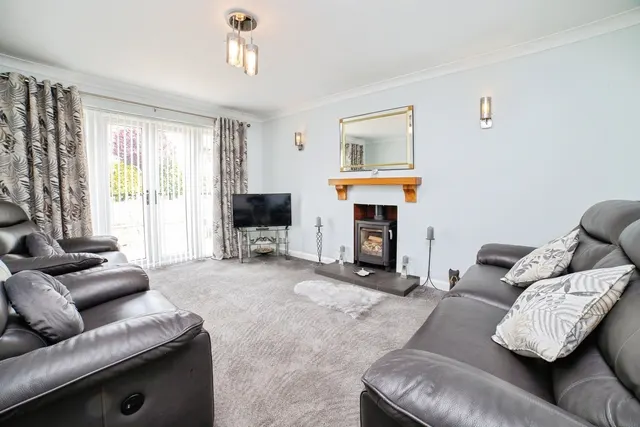 Greenacres, Kirkby-in-Ashfield, NG17, photo 2