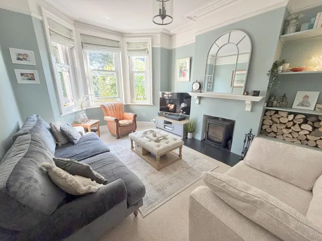 Alexandra Road, BH14, photo 3