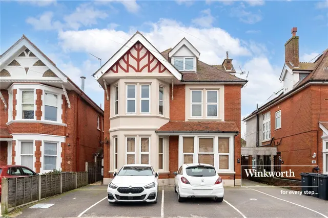 Grand Avenue, Bournemouth, BH6, photo 1