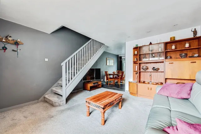 Photo 2 — Percheron Close, Shaw, Swindon