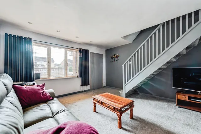 Photo 3 — Percheron Close, Shaw, Swindon