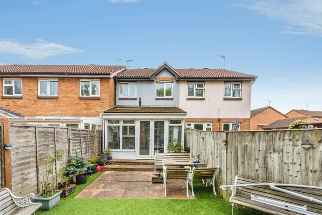 Percheron Close, Shaw, Swindon, photo 1