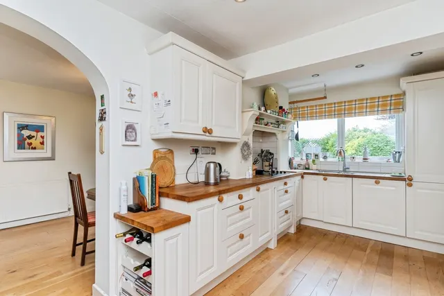 Roe Parc, St. Asaph, LL17, photo 2