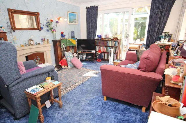 New Milton, Hampshire, photo 3