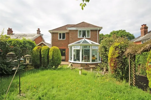 New Milton, Hampshire, photo 2