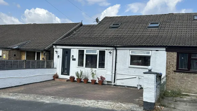 Grey Friar Walk, Bradford, BD7, photo 1