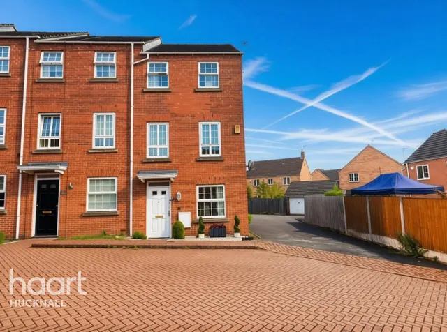 Davies Way, Nottingham, NG5, photo 1
