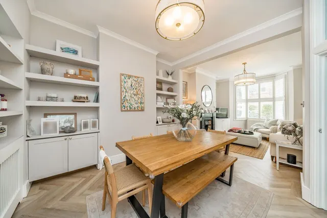 Laitwood Road, SW12, photo 3