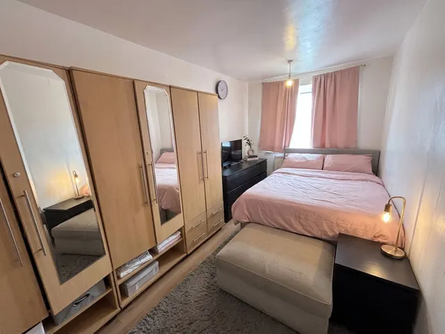 Photo 3 — Flat 25, Herrick House Howard Road, London, London, N16 8PJ