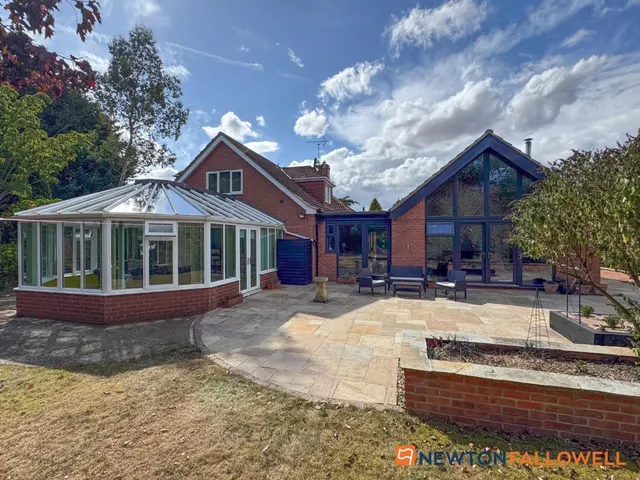 September Grange, Sutton-on-Trent, NG23, photo 1