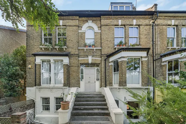 Dartmouth Park Hill, Dartmouth Park, London, NW5, photo 1