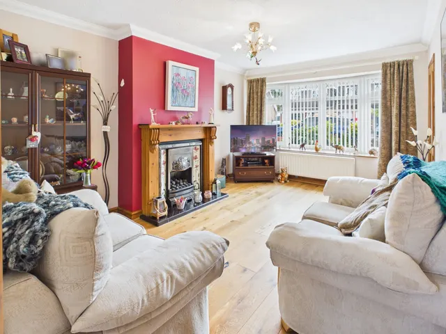 Photo 2 — Camelot Grove, Shavington, Crewe, CW2 5EL