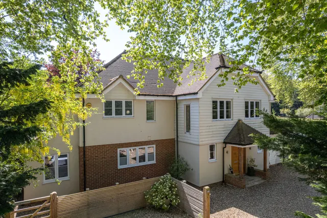 Elvetham Road, Fleet, GU51, photo 1