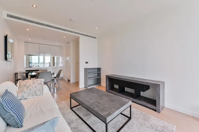 Apartment 2601, Sky Gardens, 155 Wandsworth Road, London, photo 1