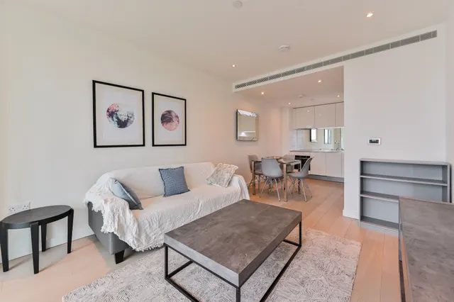 Photo 3 — Apartment 2601, Sky Gardens, 155 Wandsworth Road, London
