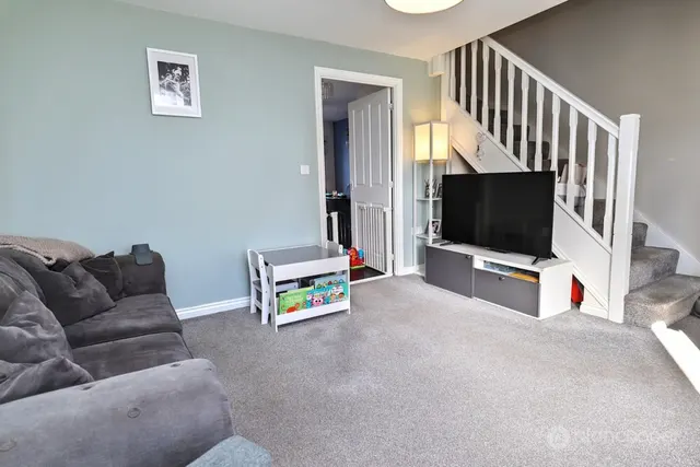 Harvest Way, Weddington, CV10, photo 3