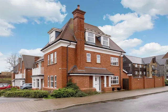 Photo 2 — The Boulevard, Horsham, West Sussex RH12 1EP