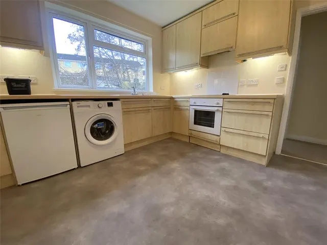 Jesse Hughes Court, Bath, BA1, photo 2