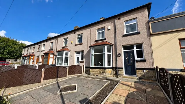 Burnley Road East, Rossendale, BB4, photo 1