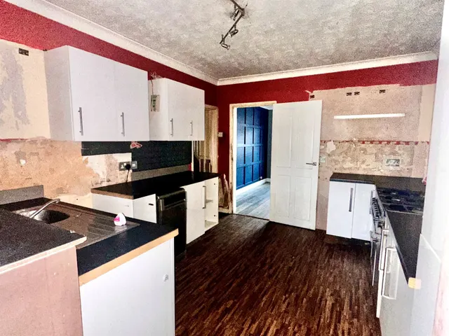 Wembley Avenue, Lancing, BN15, photo 3