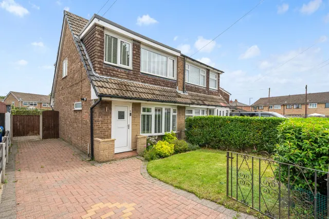Alpine Drive, Leigh, Leigh, WN7 5HT, photo 1
