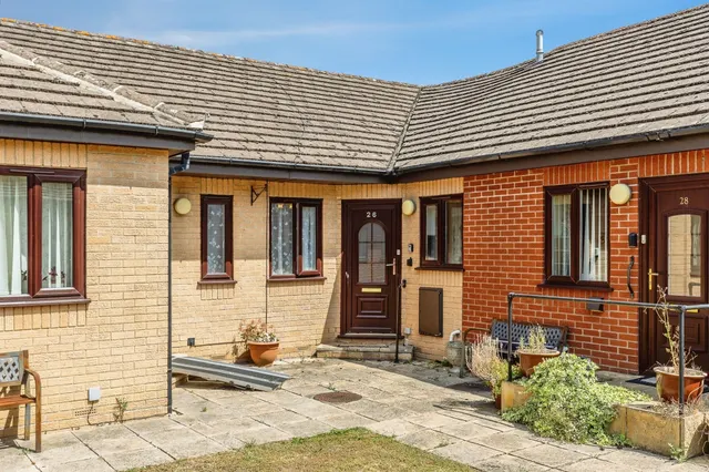 Avondale Court, Longwell Green, BRISTOL, photo 1