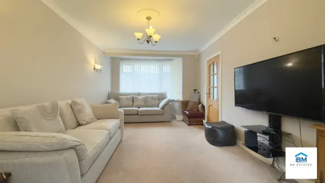 Photo 2 — Sidmouth Avenue, Leicester, LE5 4WB