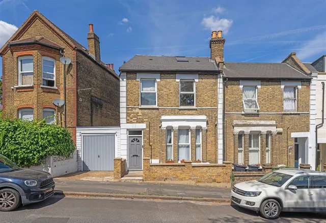 St. Julians Farm Road, West Norwood, photo 1
