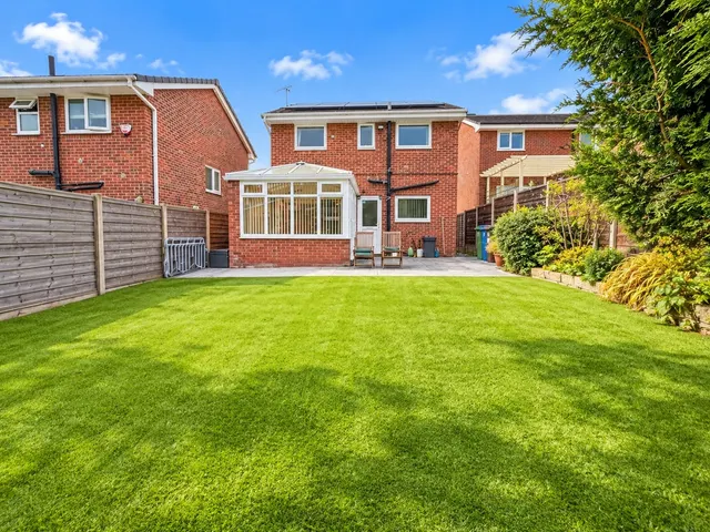 Cheriton Rise, Offerton, SK2, photo 3