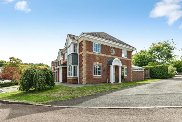 The Cornfields, Hatch Warren, Basingstoke, photo 1