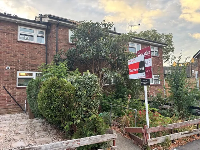 Arkley Crescent, London, E17, photo 1