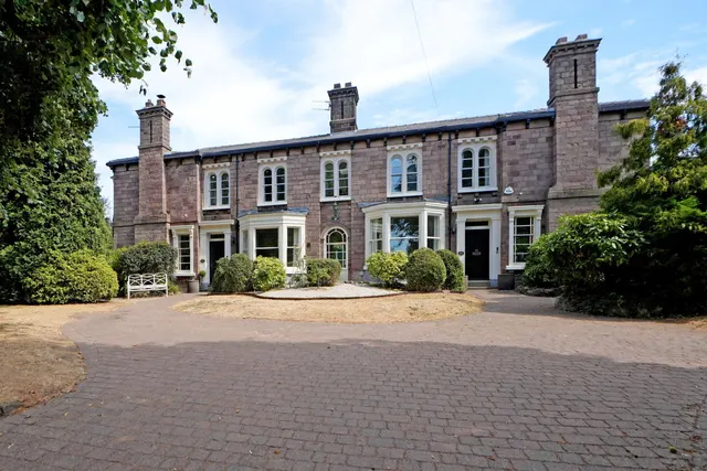 Clifton Bank, Rotherham S60 2NA, photo 1