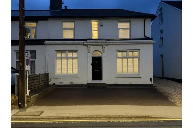 Chester Road North, Kidderminster, photo 1