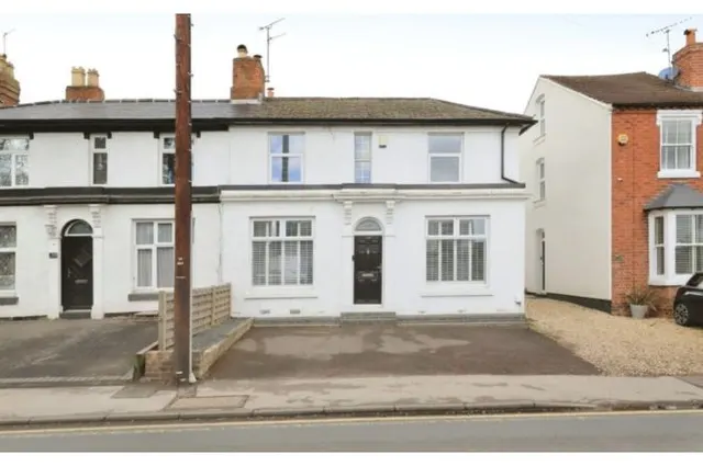 Photo 2 — Chester Road North, Kidderminster